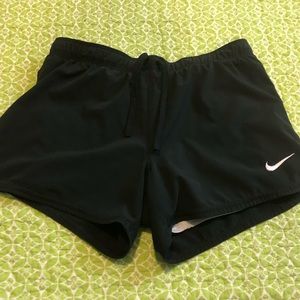 Under armour built in spandex shorts